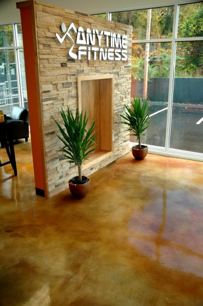 Gym floors made from concrete epoxy coatings